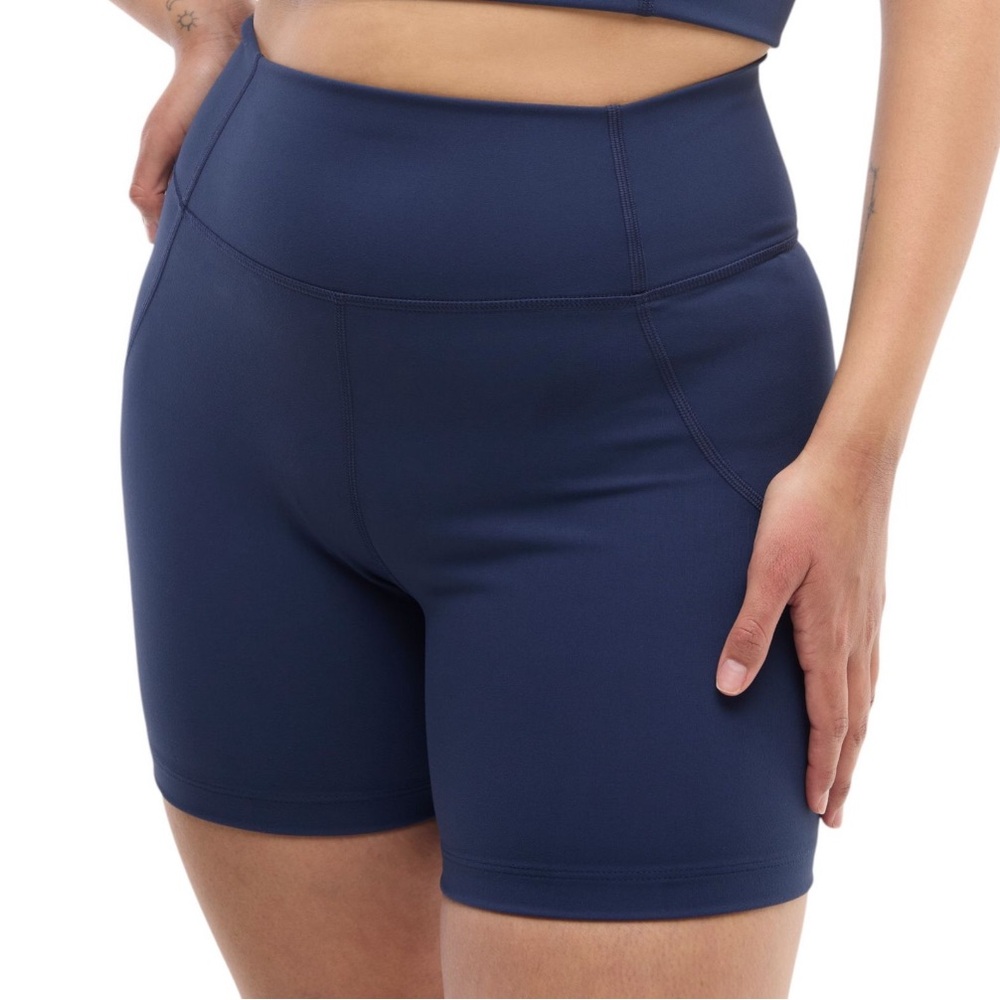 NWT Halfdays Women's Hattie Bike Shorts. Size Large.